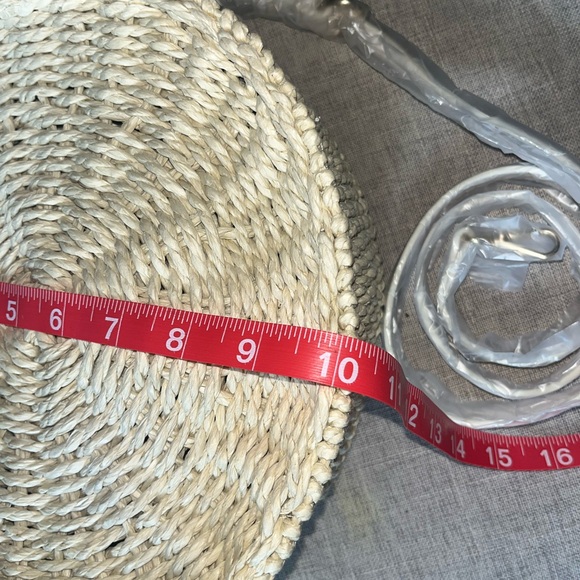 LC Lauren Conrad Cream Round Shoulder Bag - Picture 7 of 10